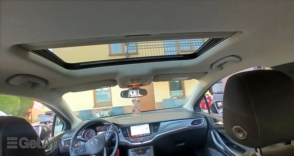 OPEL Astra Ver-1-6-d-cdti-start-stop-sports-tourer-innovation