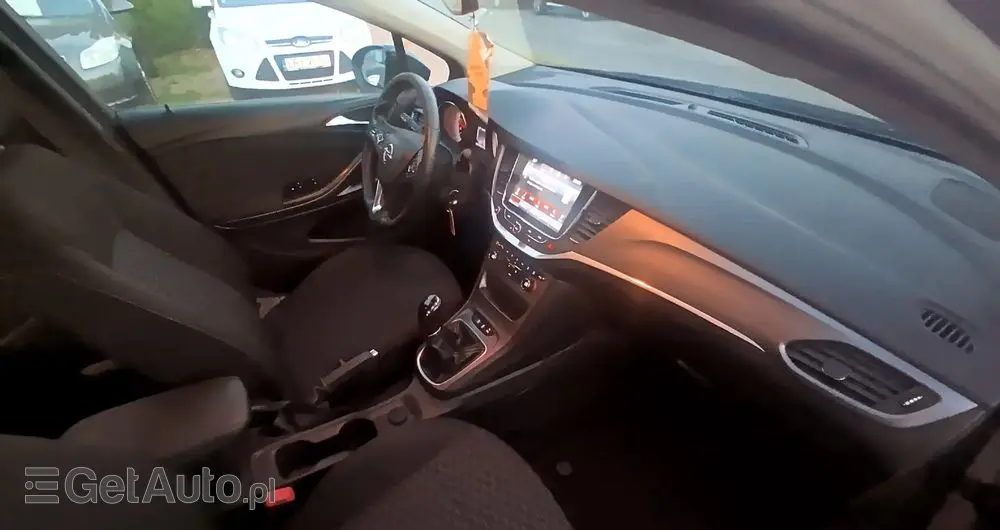 OPEL Astra Ver-1-6-d-cdti-start-stop-sports-tourer-innovation