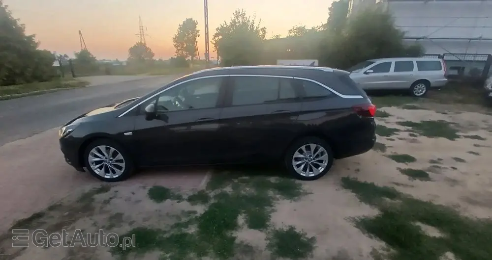 OPEL Astra Ver-1-6-d-cdti-start-stop-sports-tourer-innovation