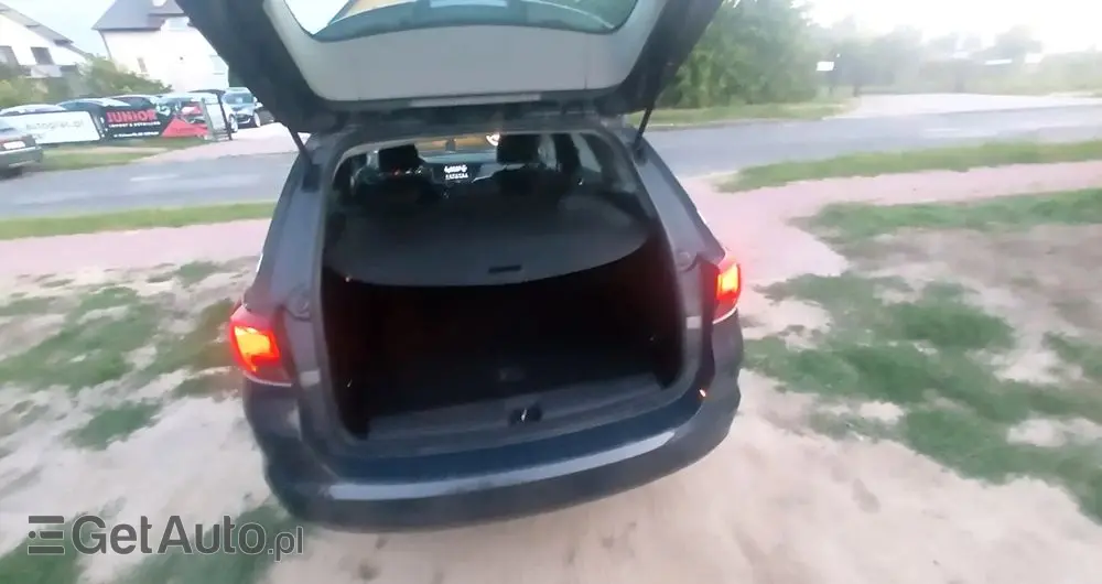 OPEL Astra Ver-1-6-d-cdti-start-stop-sports-tourer-innovation