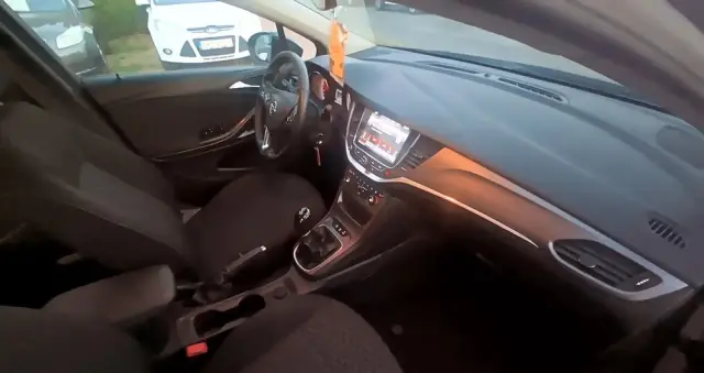 OPEL Astra Ver-1-6-d-cdti-start-stop-sports-tourer-innovation