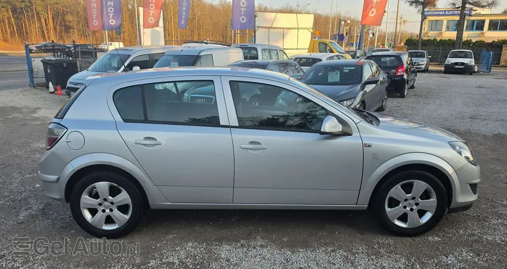 OPEL Astra 1.6 Essentia