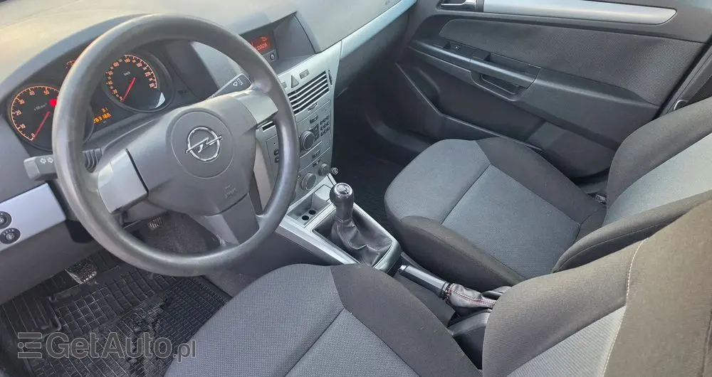 OPEL Astra 1.6 Essentia