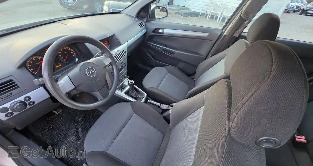 OPEL Astra 1.6 Essentia