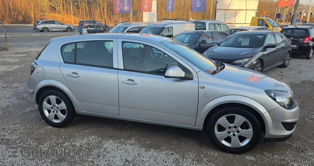 OPEL Astra 1.6 Essentia