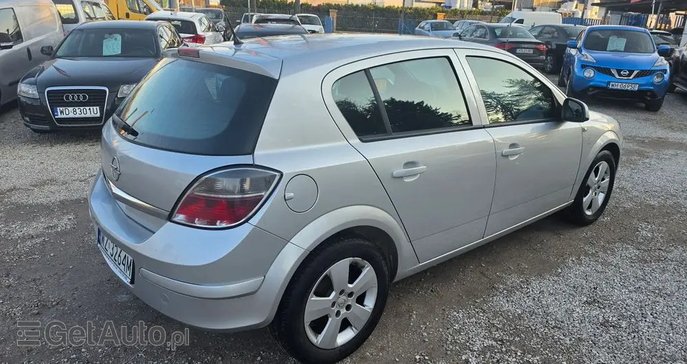 OPEL Astra 1.6 Essentia