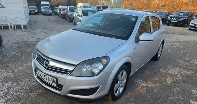 OPEL Astra 1.6 Essentia