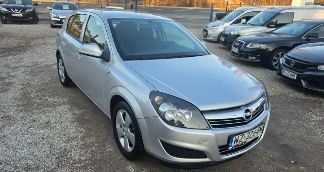 OPEL Astra 1.6 Essentia