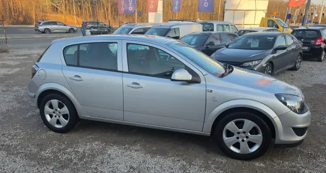 OPEL Astra 1.6 Essentia