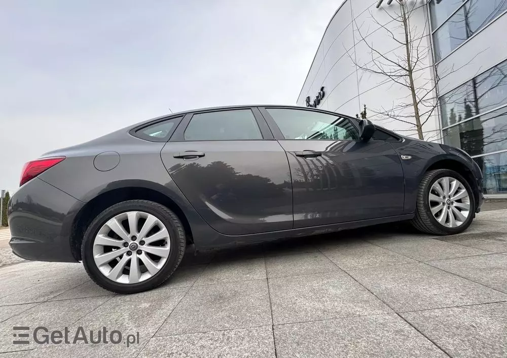 OPEL Astra IV 1.4 Essentia EU6