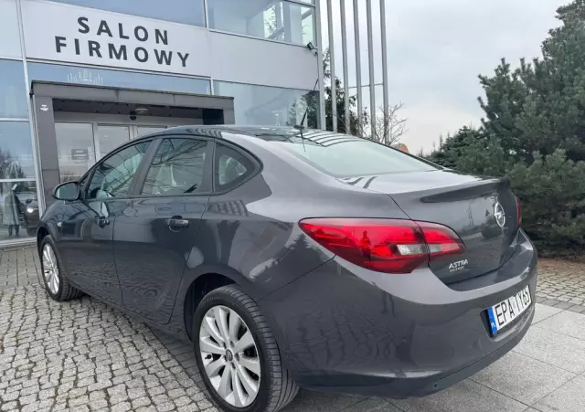 OPEL Astra IV 1.4 Essentia EU6