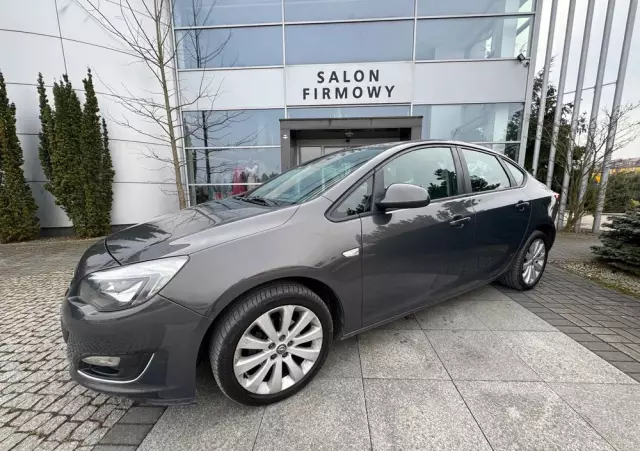 OPEL Astra IV 1.4 Essentia EU6