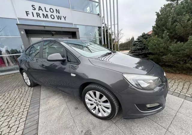 OPEL Astra IV 1.4 Essentia EU6