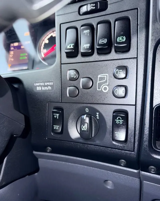 SCANIA Scania G 490 / CHŁODNIA + WINDA / 23 PALETY / EURO6 / OŚ SKRĘTNA / CARRIER 850 / ASO 