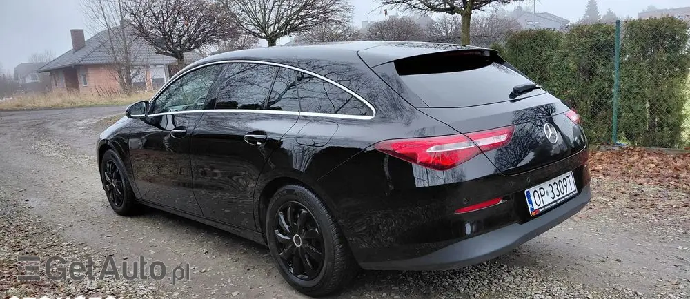 MERCEDES-BENZ CLA 180 Edition 2022
