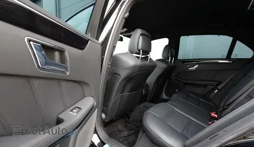 MERCEDES-BENZ Klasa E 63 AMG 