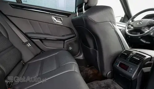 MERCEDES-BENZ Klasa E 63 AMG 