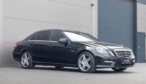 MERCEDES-BENZ Klasa E 63 AMG 