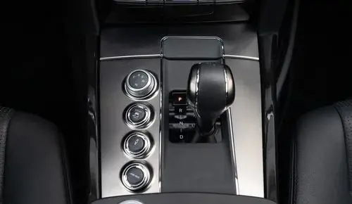 MERCEDES-BENZ Klasa E 63 AMG 