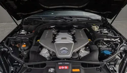 MERCEDES-BENZ Klasa E 63 AMG 