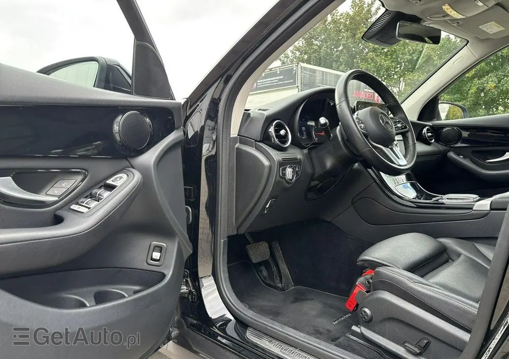 MERCEDES-BENZ GLC 200 d 4-Matic