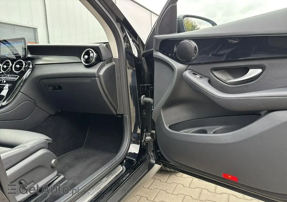 MERCEDES-BENZ GLC 200 d 4-Matic