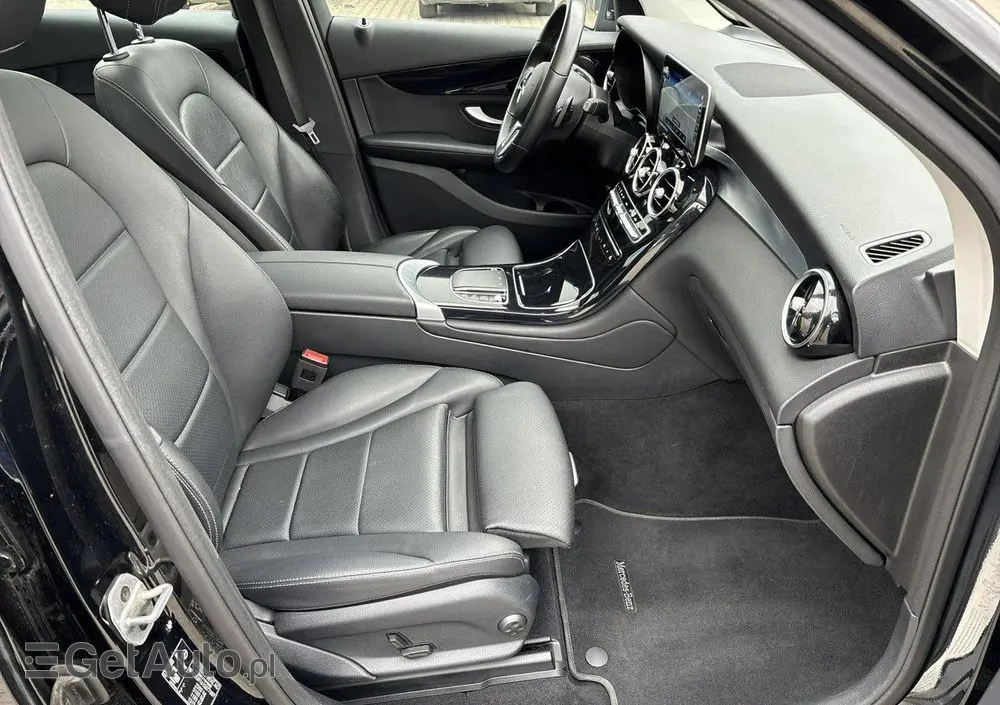 MERCEDES-BENZ GLC 200 d 4-Matic