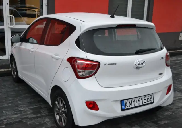 HYUNDAI I10 