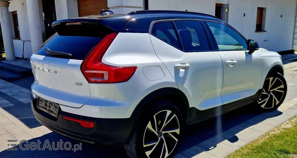 VOLVO Xc 40 