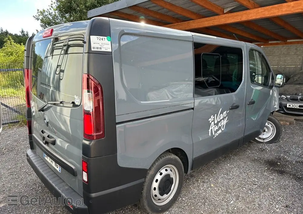 RENAULT Trafic 