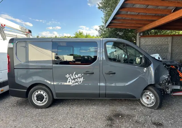 RENAULT Trafic 
