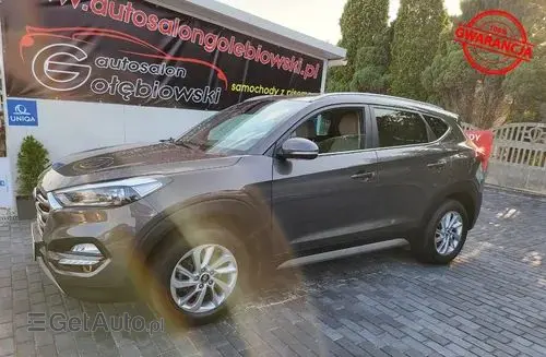 HYUNDAI Tucson 