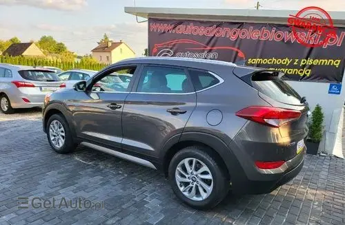 HYUNDAI Tucson 