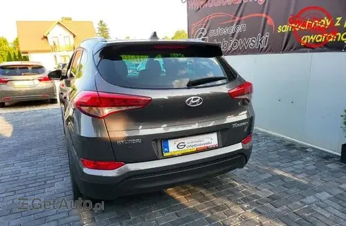 HYUNDAI Tucson 