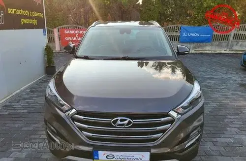 HYUNDAI Tucson 