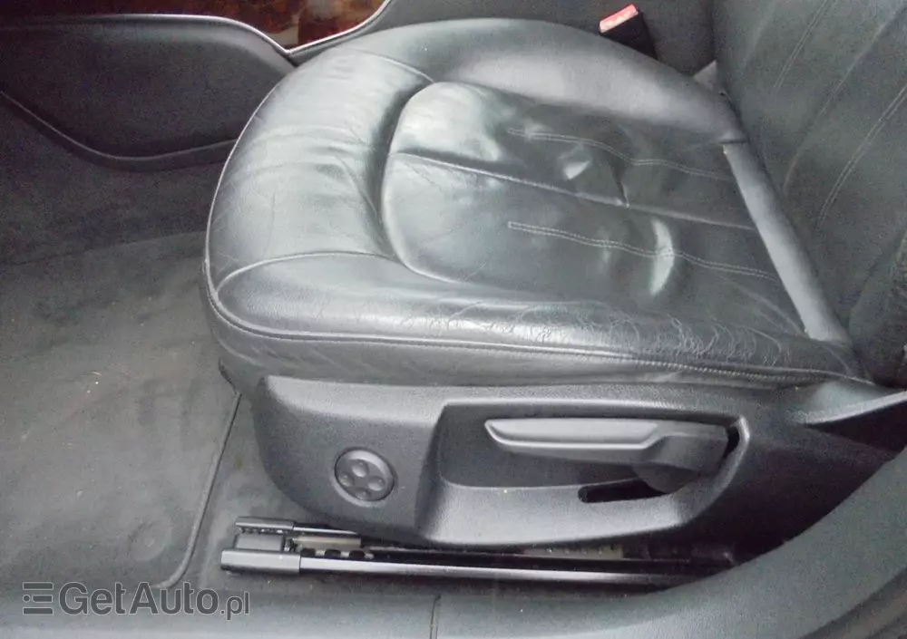 AUDI A6 Avant 3.0 TDI DPF quattro S tronic