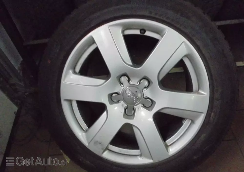 AUDI A6 Avant 3.0 TDI DPF quattro S tronic