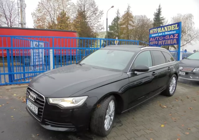 AUDI A6 Avant 3.0 TDI DPF quattro S tronic