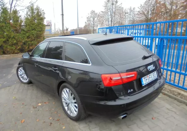 AUDI A6 Avant 3.0 TDI DPF quattro S tronic