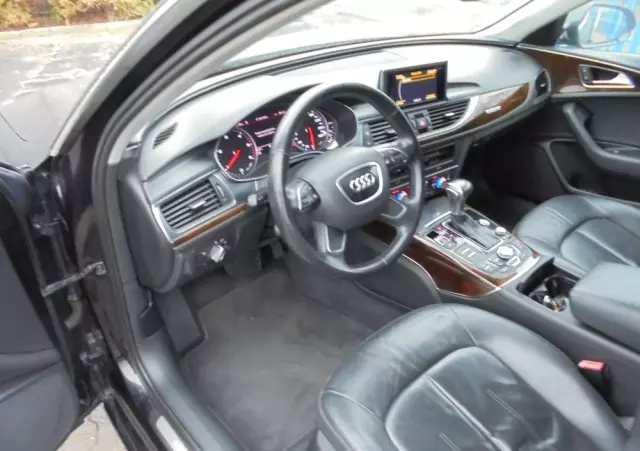 AUDI A6 Avant 3.0 TDI DPF quattro S tronic