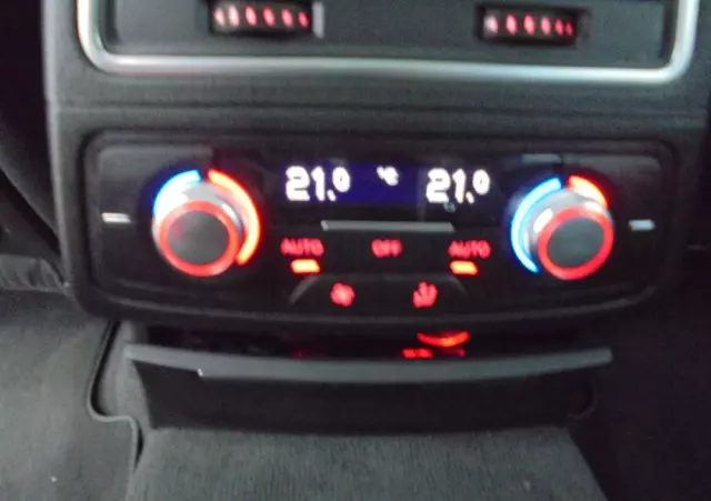 AUDI A6 Avant 3.0 TDI DPF quattro S tronic