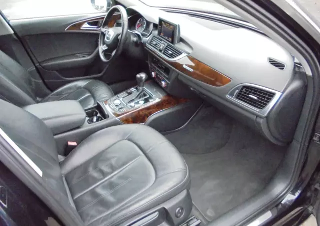 AUDI A6 Avant 3.0 TDI DPF quattro S tronic