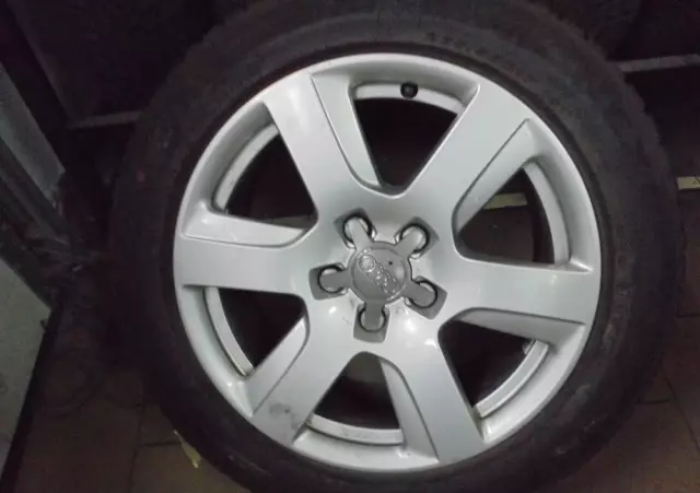 AUDI A6 Avant 3.0 TDI DPF quattro S tronic