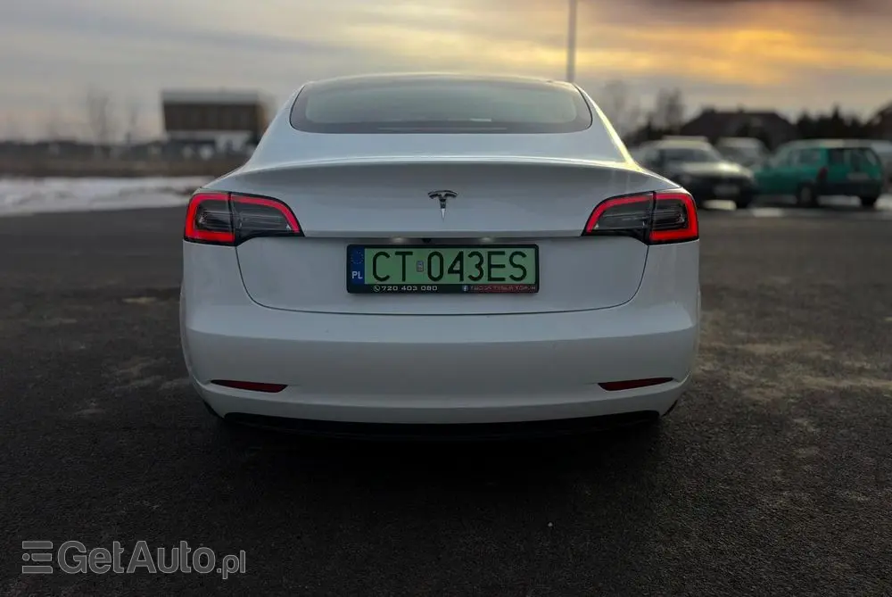 TESLA Model 3 Langstreckenbatterie Hinterradantrieb