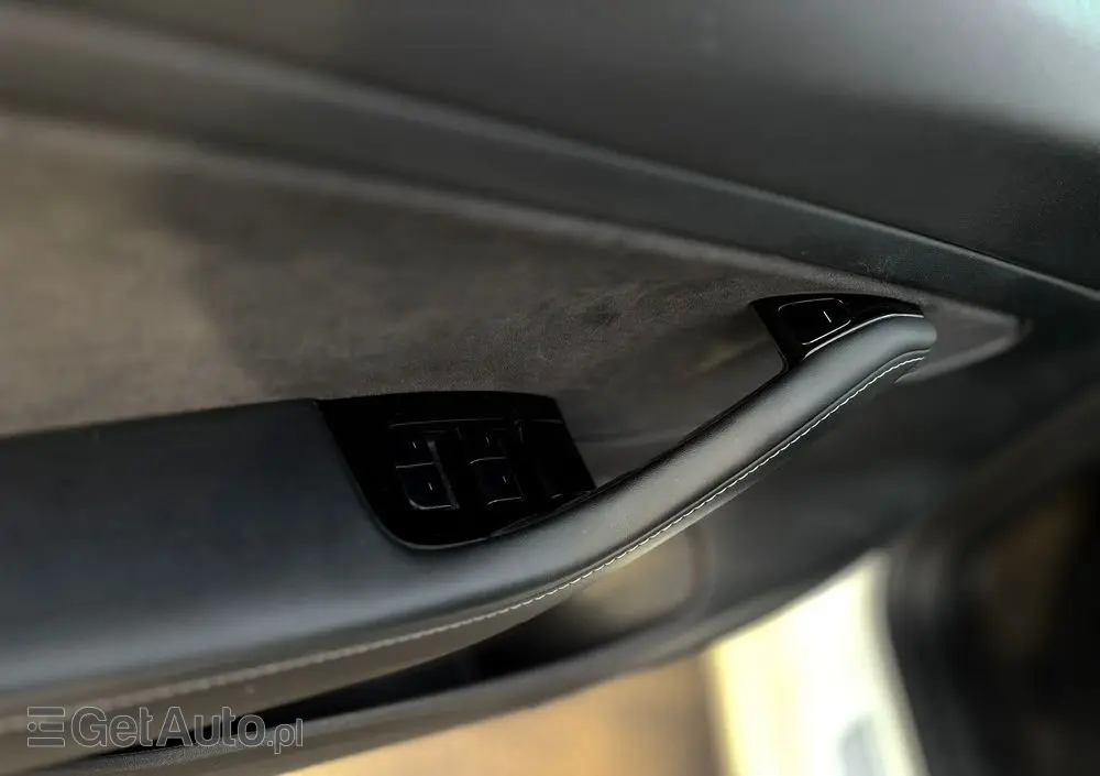 TESLA Model 3 Langstreckenbatterie Hinterradantrieb