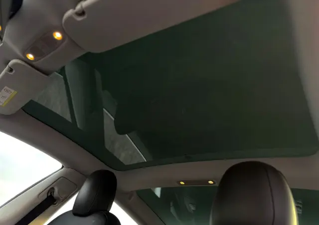 TESLA Model 3 Langstreckenbatterie Hinterradantrieb