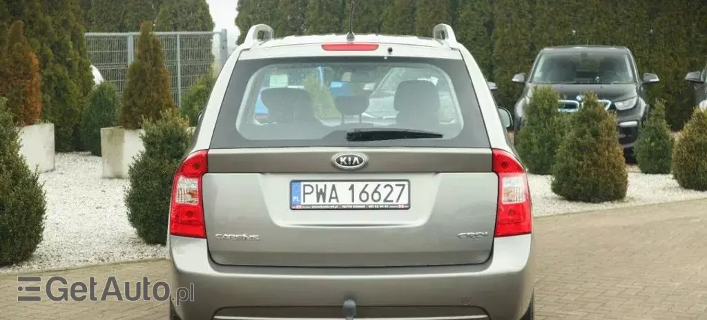 KIA Carens 