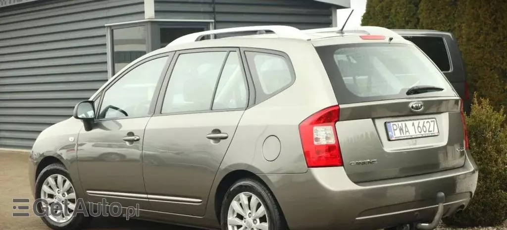 KIA Carens 