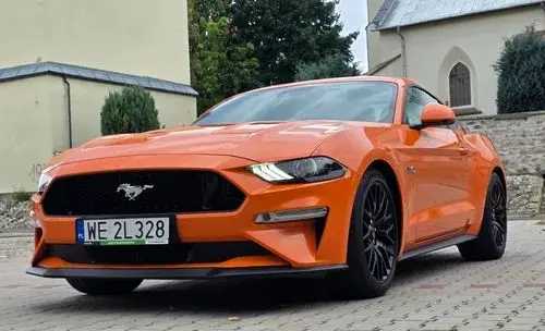 FORD Mustang 