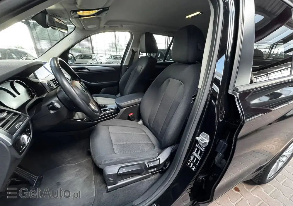 BMW X3 XDrive20d Advantage